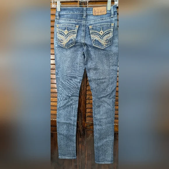 NEW! Soundgirl Women's Blue Jeans - Picture 5 of 10